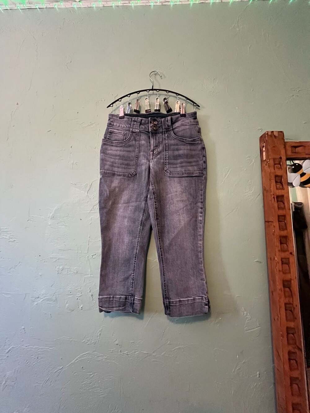 Maurices Cropped Jeans Size 4 blue Denim